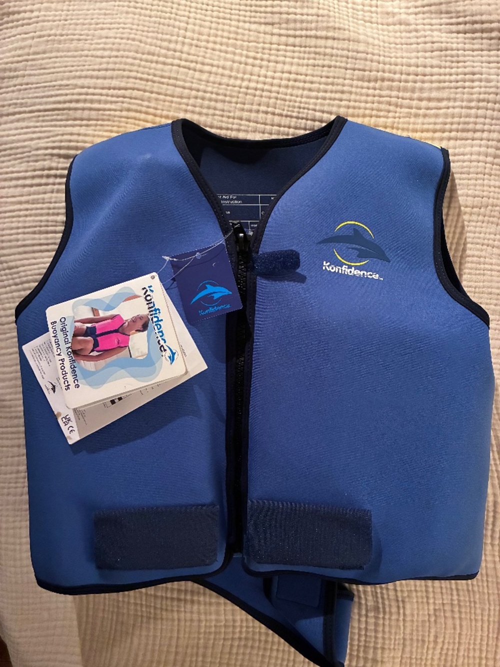 Buoyant aid for swimming instruction adult size